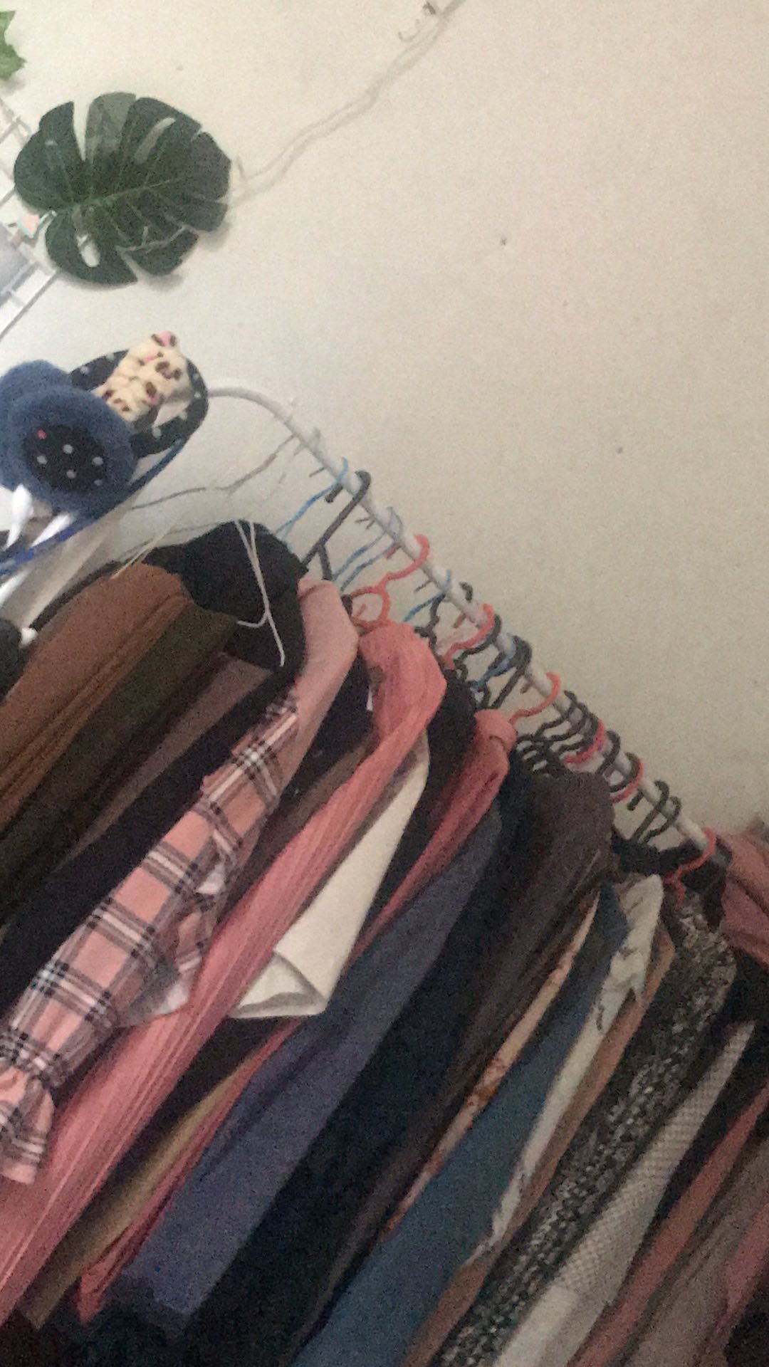 Gantungan Baju Rak Lemari Jemuran Stand Hanger Tempat Pakaian Sepatu Single Bahan Besi