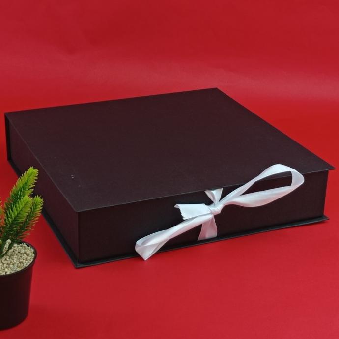 

[COD] KOTAK KADO - KOTAK HAMPERS- KOTAK MAKANAN ukuran 32 cm X 32 cm X 6 cm [COD]