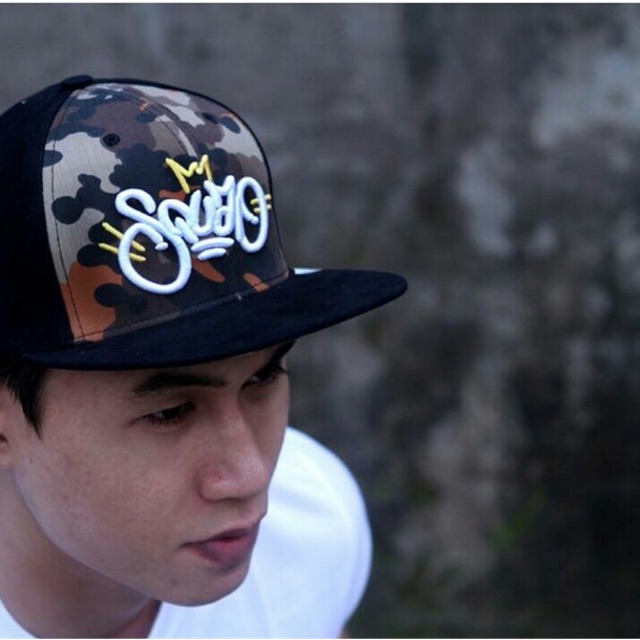 SNAPBACK CAMO TAGONE