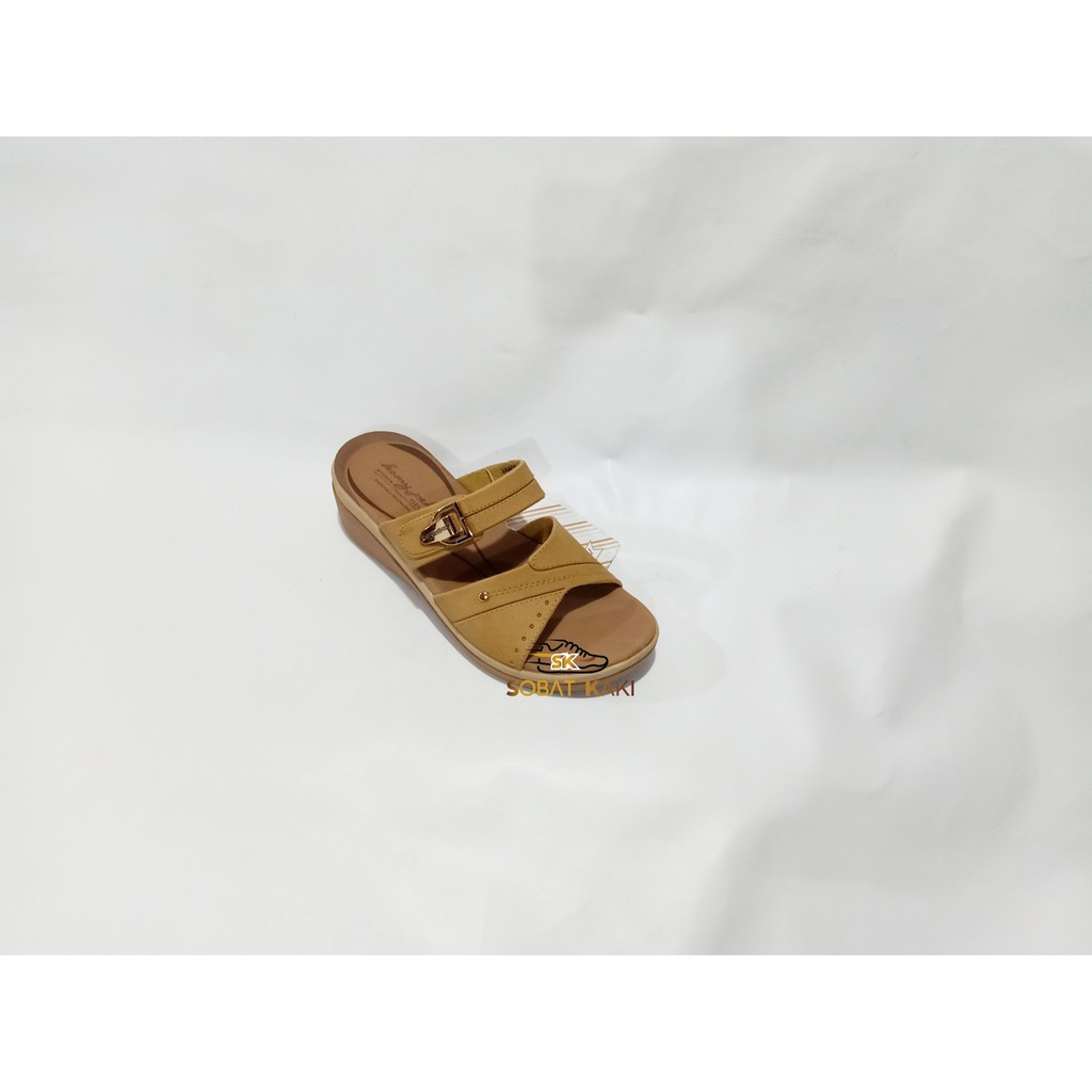 Sandal Wanita Homyped Vandela N55 Krem