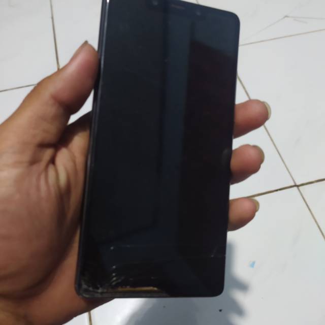 Jual HP Mi 8 SE minus LCD Atau TC Pecah