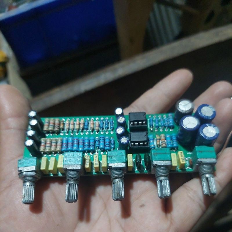 Tone Control DC 12V NON CT SINGLE SUPPLY  2.1 Stereo Volume Bass Midle Treble Sub dengan 2 ic NE5532