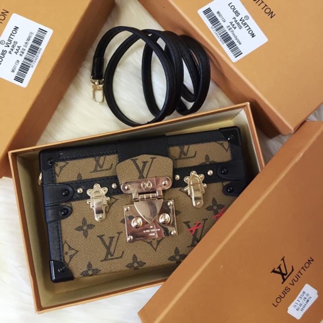 LV PETITE MALLE MOTIF