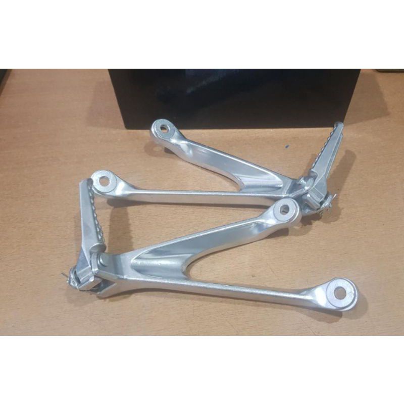 Postep cbr1000 fostep cbr1000 import detail original cocok buat CB GL MP Tiger