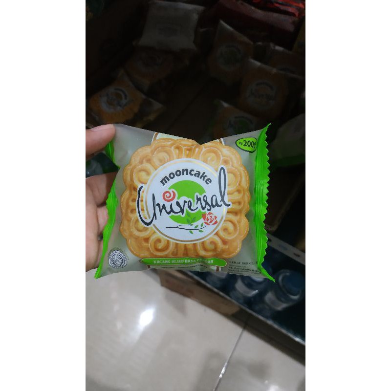 

mooncake universal bayu bagus