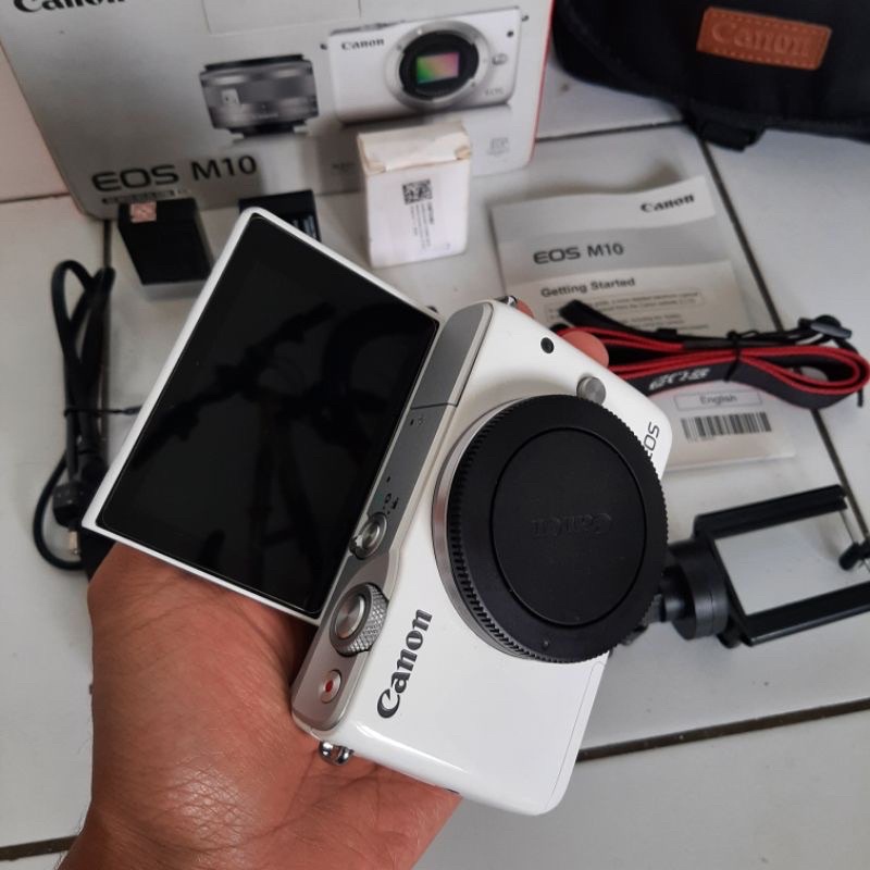 CANON EOS M10 | LIKE NEW SEPERTI BARU