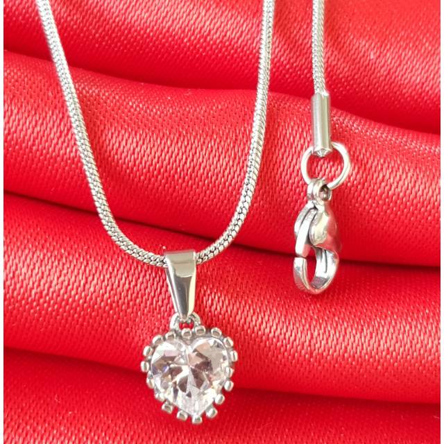 Kalung titanium / kalung fashion import / kalung titanium white love