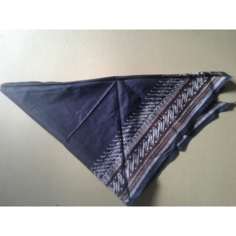 slayer segi tiga/udeng dan segi empat