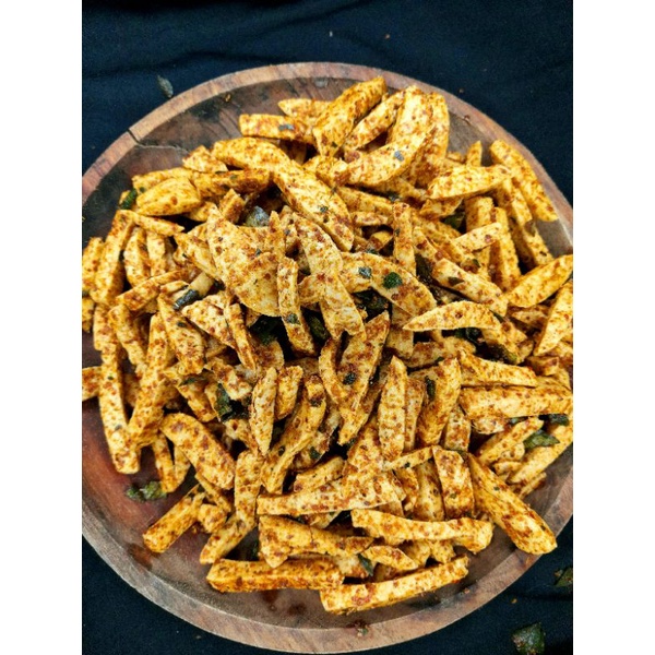 

BASRENG STIK PEDAS ASIN DAUN JERUK 500gram. BY CEMILANPEDAS