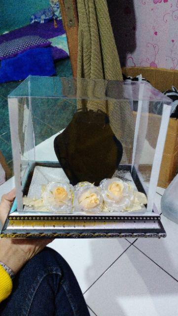 Tempat Perhiasan Untuk Kalung Warna Biru Frame Silver