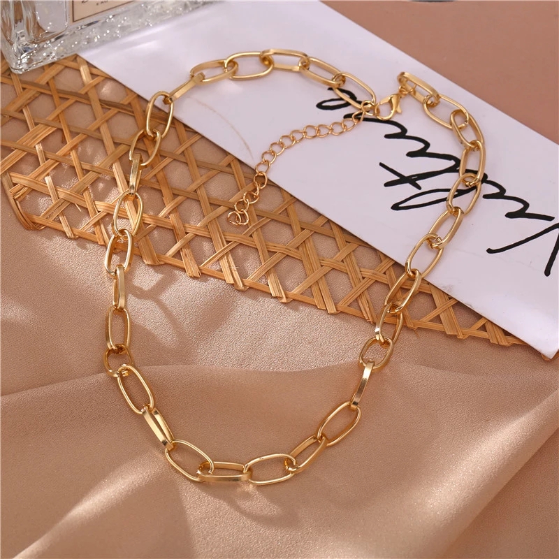 YEEZII Kalung Rantai Klavikula Hias Liontin Ular Model Rongga Gaya Retro Untuk Wanita