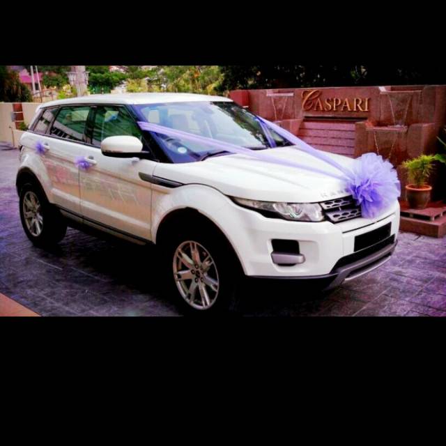 BUKET BUNGA MOBIL PENGANTIN