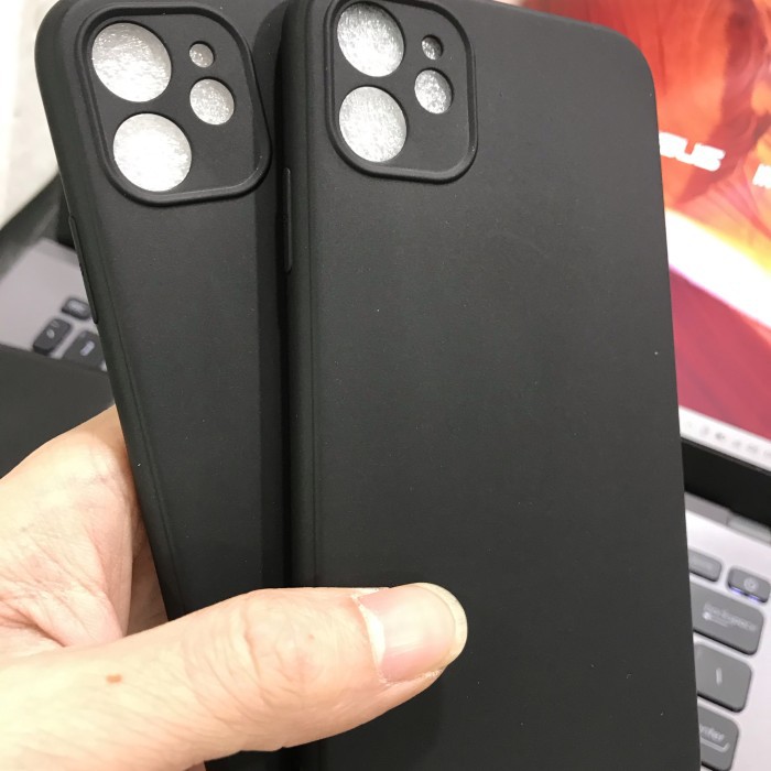 IPHONE 11/11 PRO MAX PREMIUM BLACK MATTE WITH CAMERA PROTECTOR