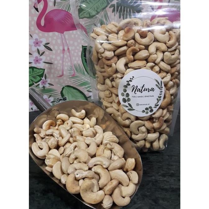

KACANG MEDE JUMBO-PANGGANG 350GR/ROASTED JUMBO CASHEW. PREMIUM QUALITY