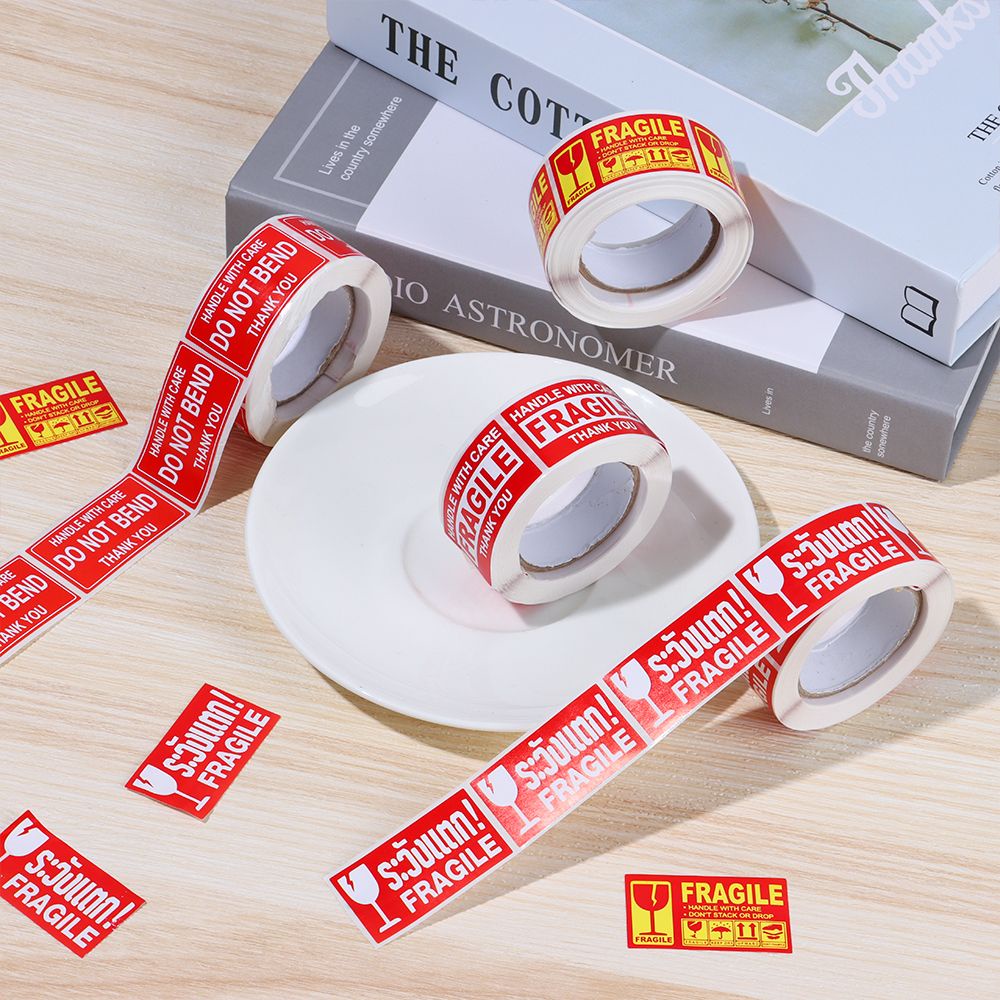 250pcs / Roll Stiker Label Peringatan Fragile Tahan Lama Dengan Perekat Untuk Pengemasan Kantor