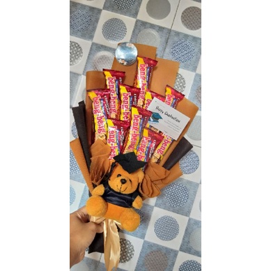 

buket wisuda/buket snack/bùket boneka