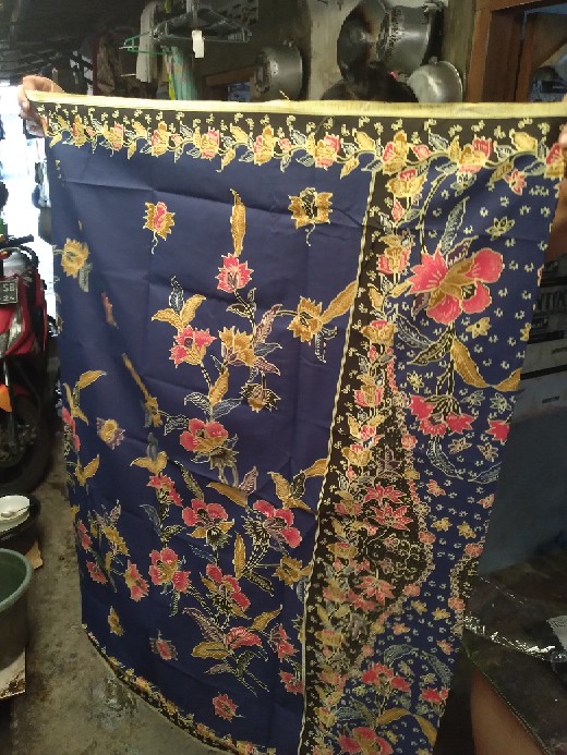 Kain Sarung Batik Wanita  Katun Solo Murah Premium Jarik Melahirkan Batik Katun Halus Santoso A