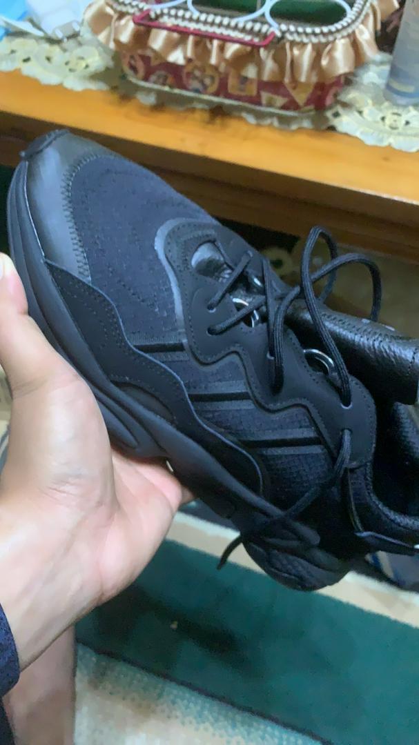 triple black ozweego