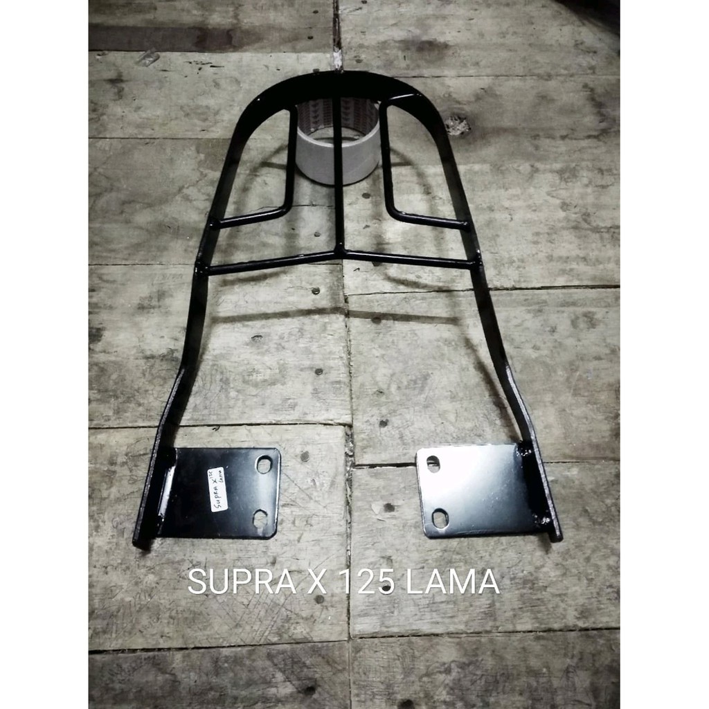 Breket box motor Supra x 125 lama