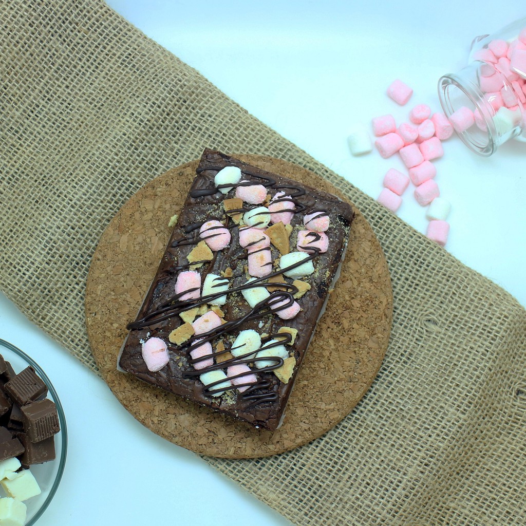 

HEIDY SUNAN BROWNIE - SMORES BROWNIE 10X15