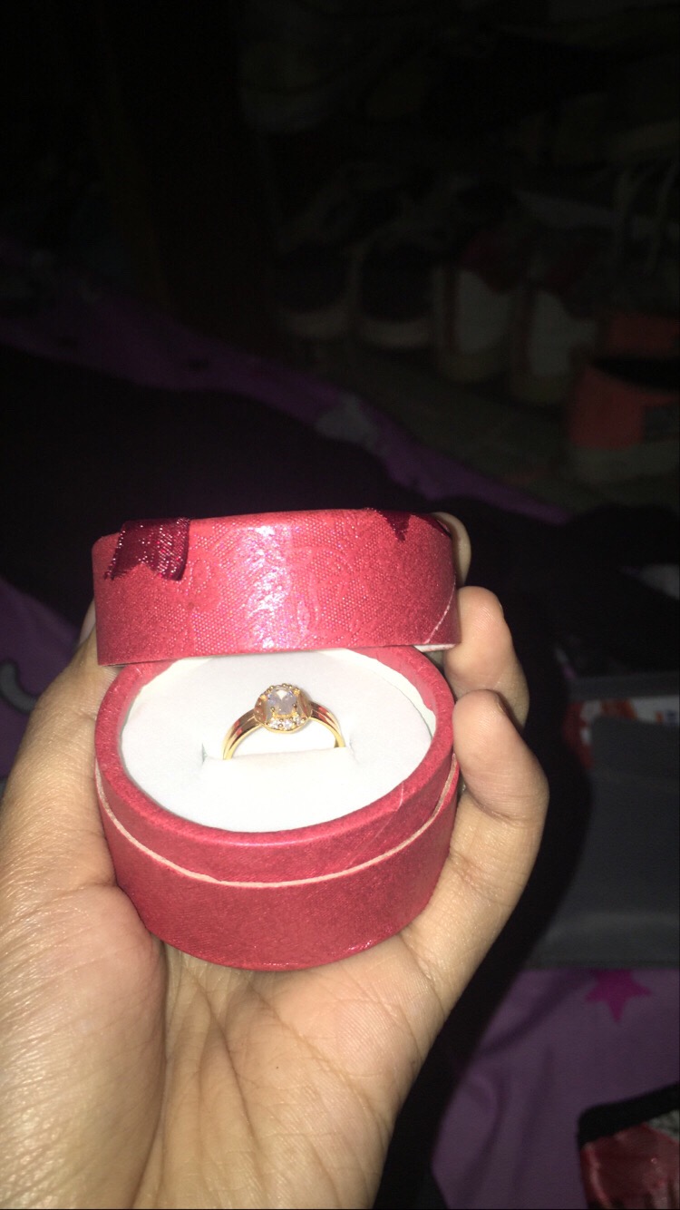 Anting Kotak Perhiasan Cincin Bulat Busur Cetak Kotak Perhiasan