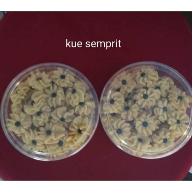 

Kue Semprit Lebaran