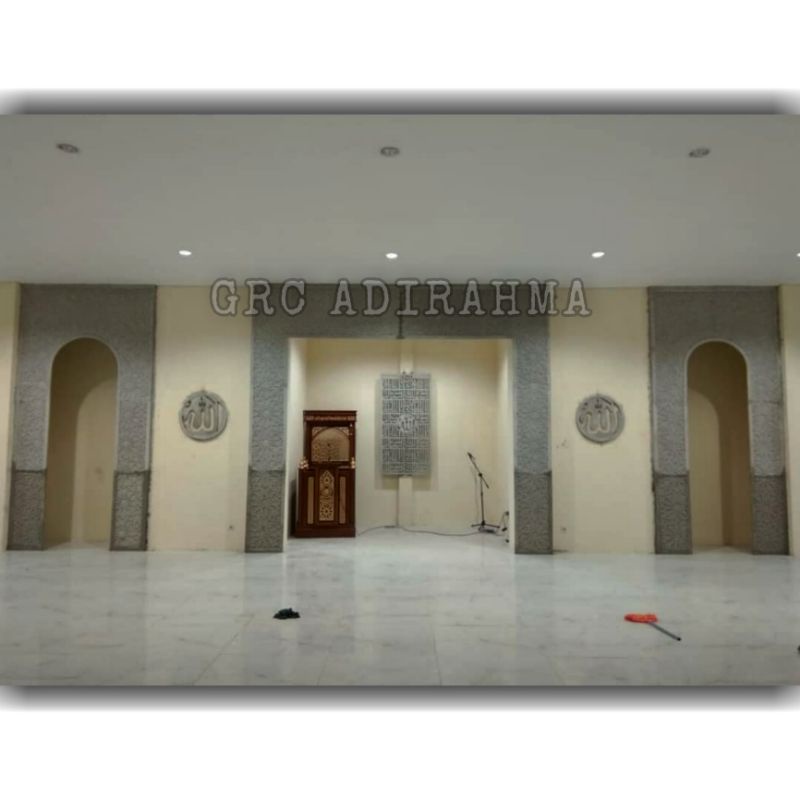 roster untuk mihrab masjid
