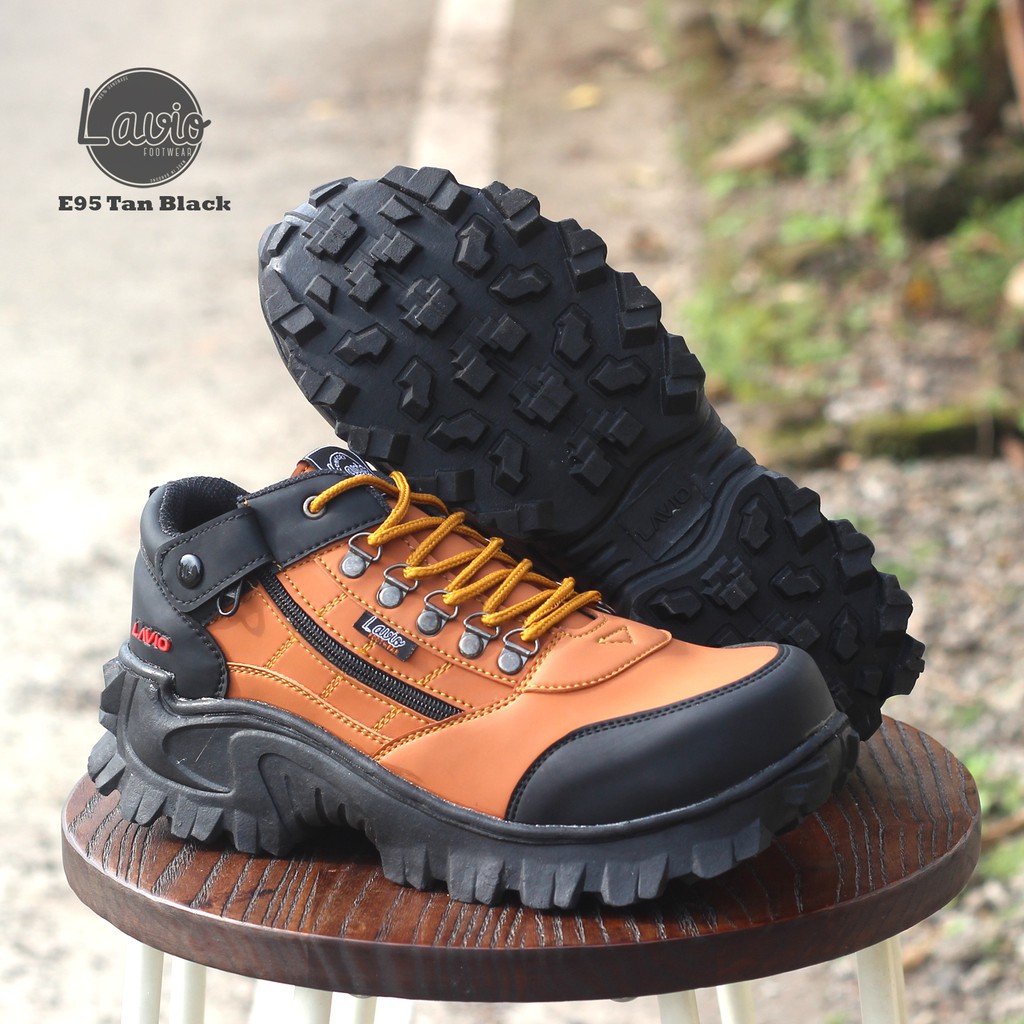 Sepatu Lavio E95