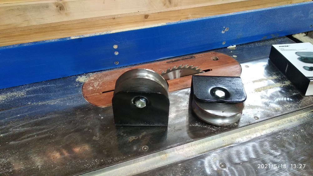 Roda Pintu Gerbang Roda Pagar Super Black Besi As Ukuran 10cm Roda Bubut Istimewa