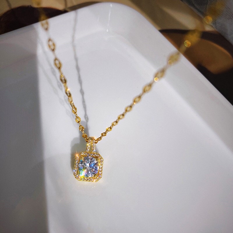 Kalung Andin Titanium Permata putih gold kotak Berlian Elegan Murah