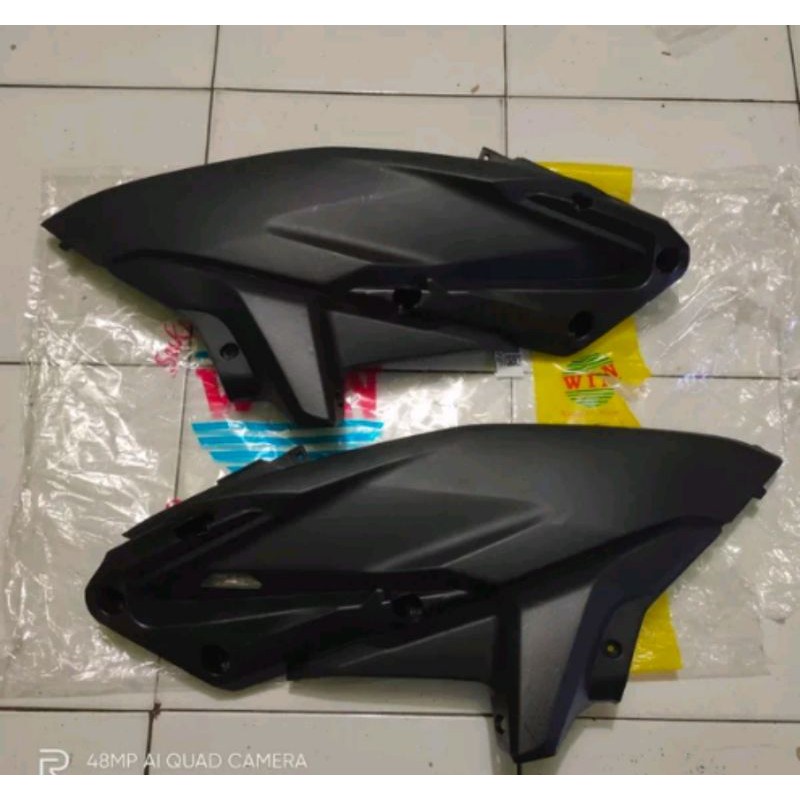 cover body side sambungan body sampingan kanan kiri vario techno 125 fi old KZR non original