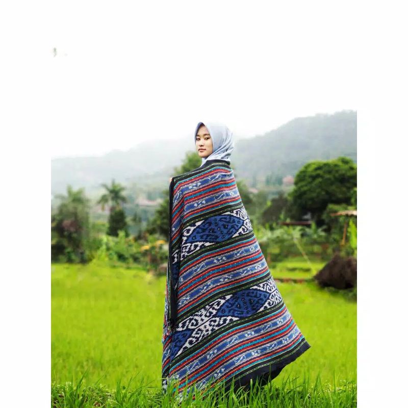 Tenun Blanket Lombok motif Tebok