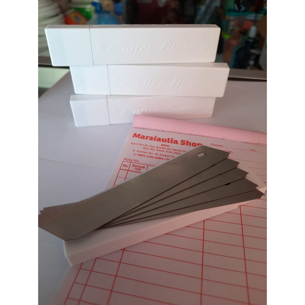 

ISI REFILL CUTTER KENKO 150 L 150 CUTTER BESAR ISI 5 PISAU
