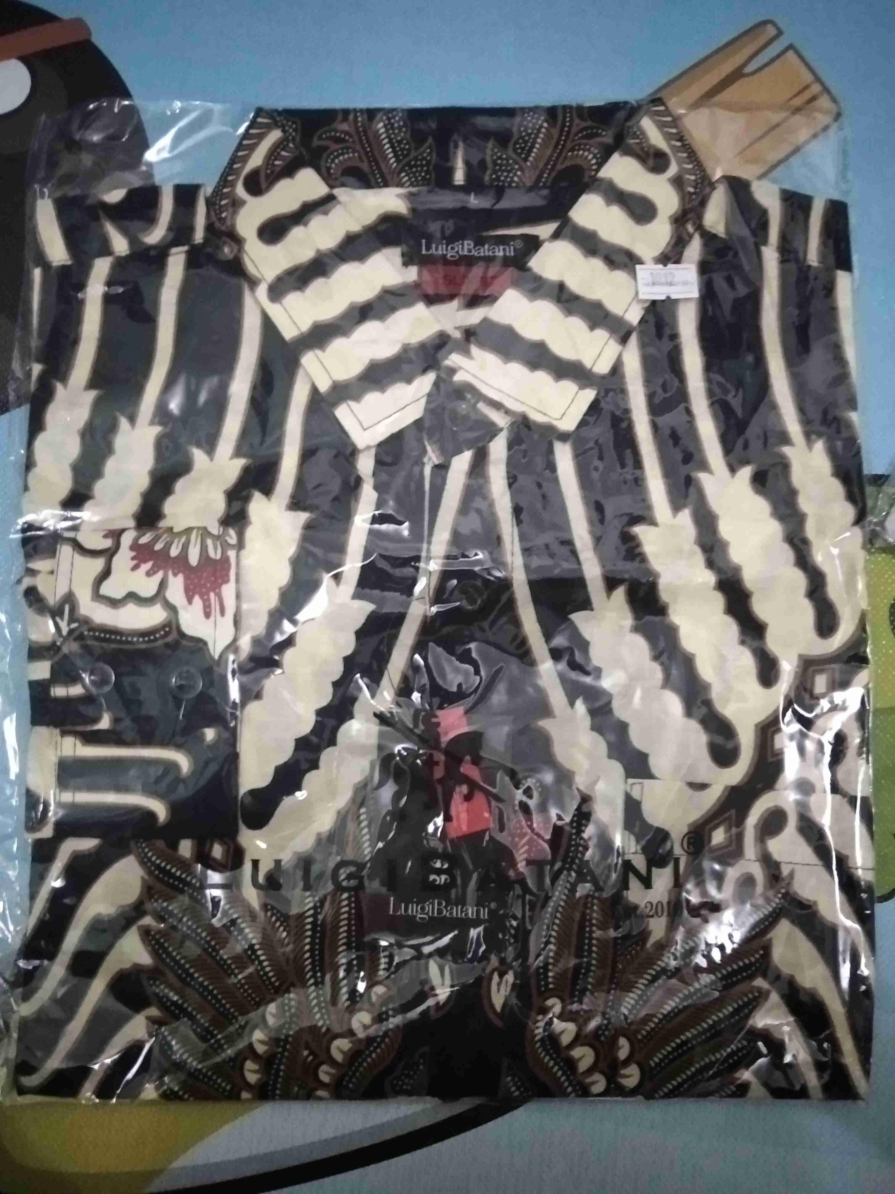 Batik Pria//batik Modern//batik Cowok//batik Istimewa//batik Kekinian//kode Batik:cbs 710