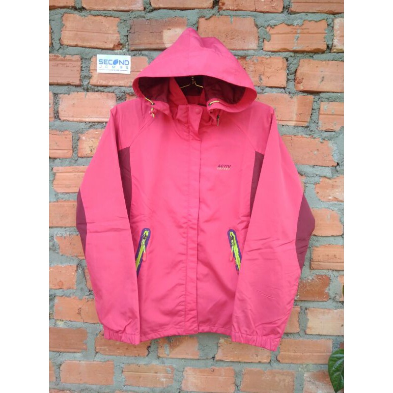 Jaket agunung Activ Kolon