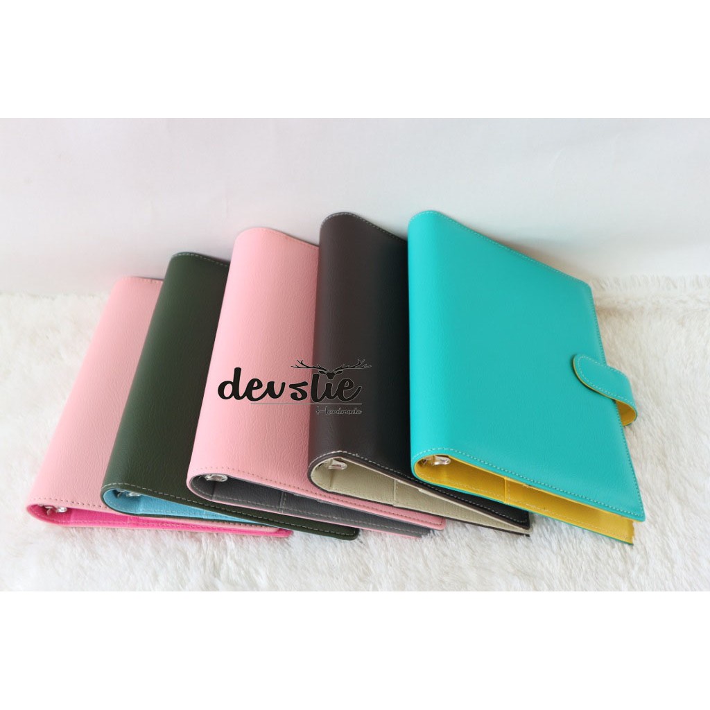 

Binder READY Polos Kombinasi A5 (20ring)