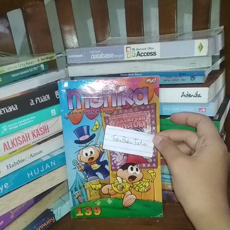 monika dan kawan kawan