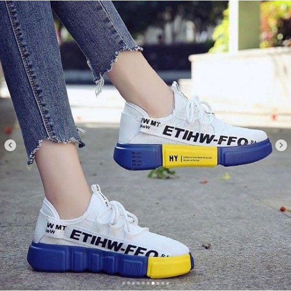 Sepatu Sneakers 8828