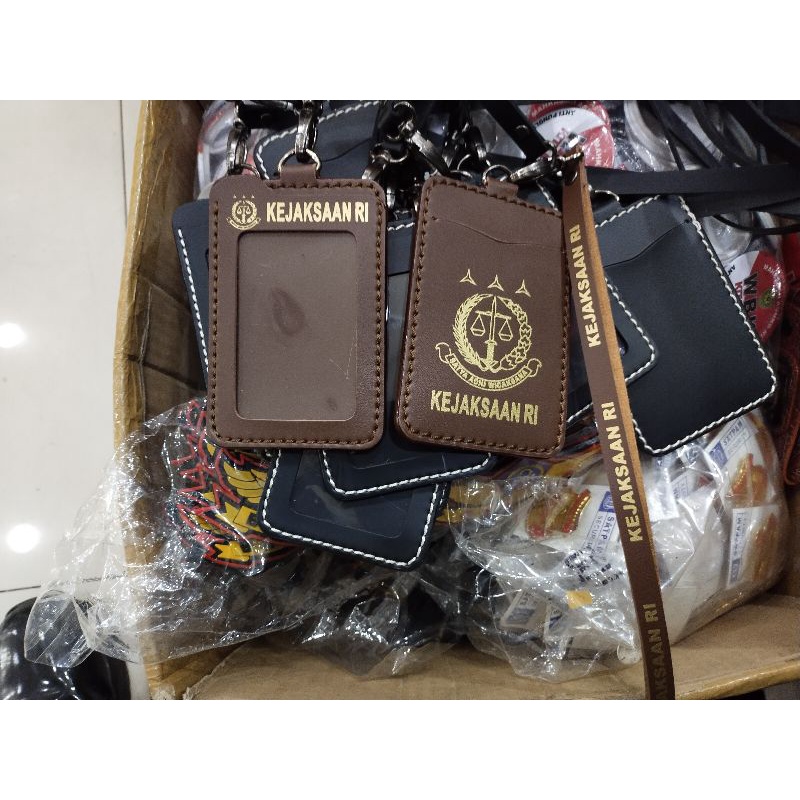 

tempat id card model sablon