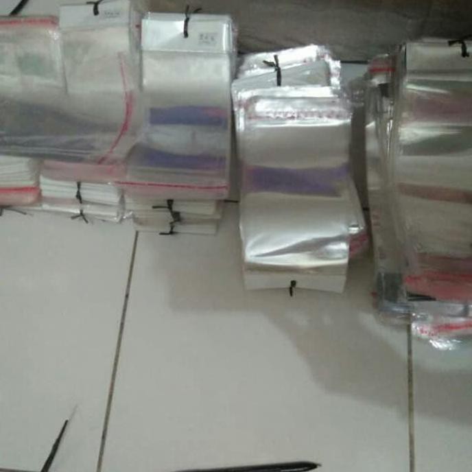 

PLASTIK AKSESORIS ADA BOLONGAN DAN LEM 11X20