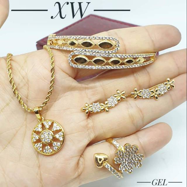 Perhiasan lapis emas 18k