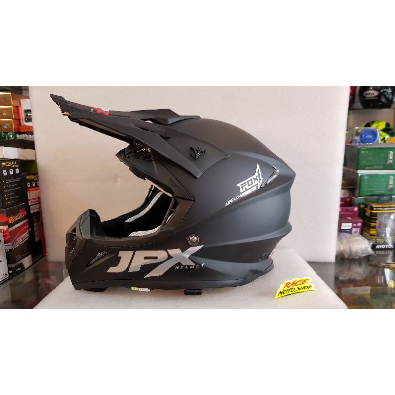HELM JPX HITAM DOFF