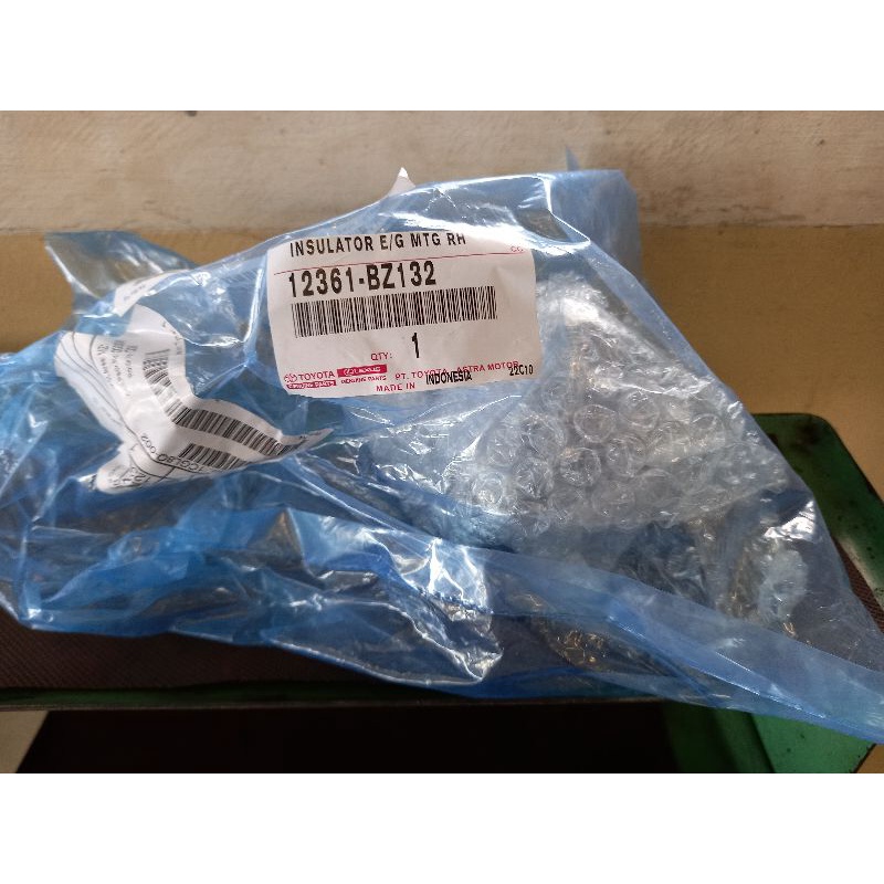 Engine mounting all new avanza kanan original