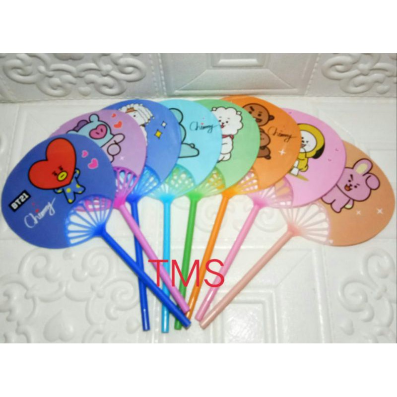 

12 pcs Pulpen gel Kipas gambar BT21