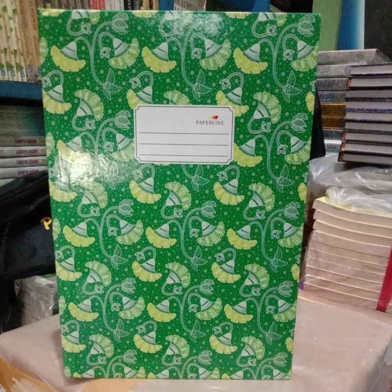 

BUKU TULIS SAMPUL TEBAL ISI 200 LEMBAR