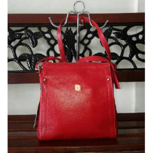 Tas papillon merah