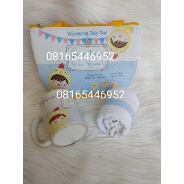 

Souvenir ultah hamper one month
