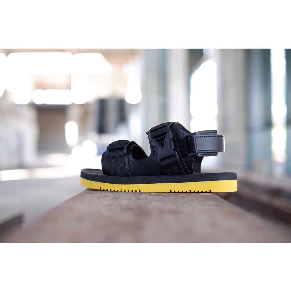 sandal pria kasual volkerfootwear / cutter black yellow sole