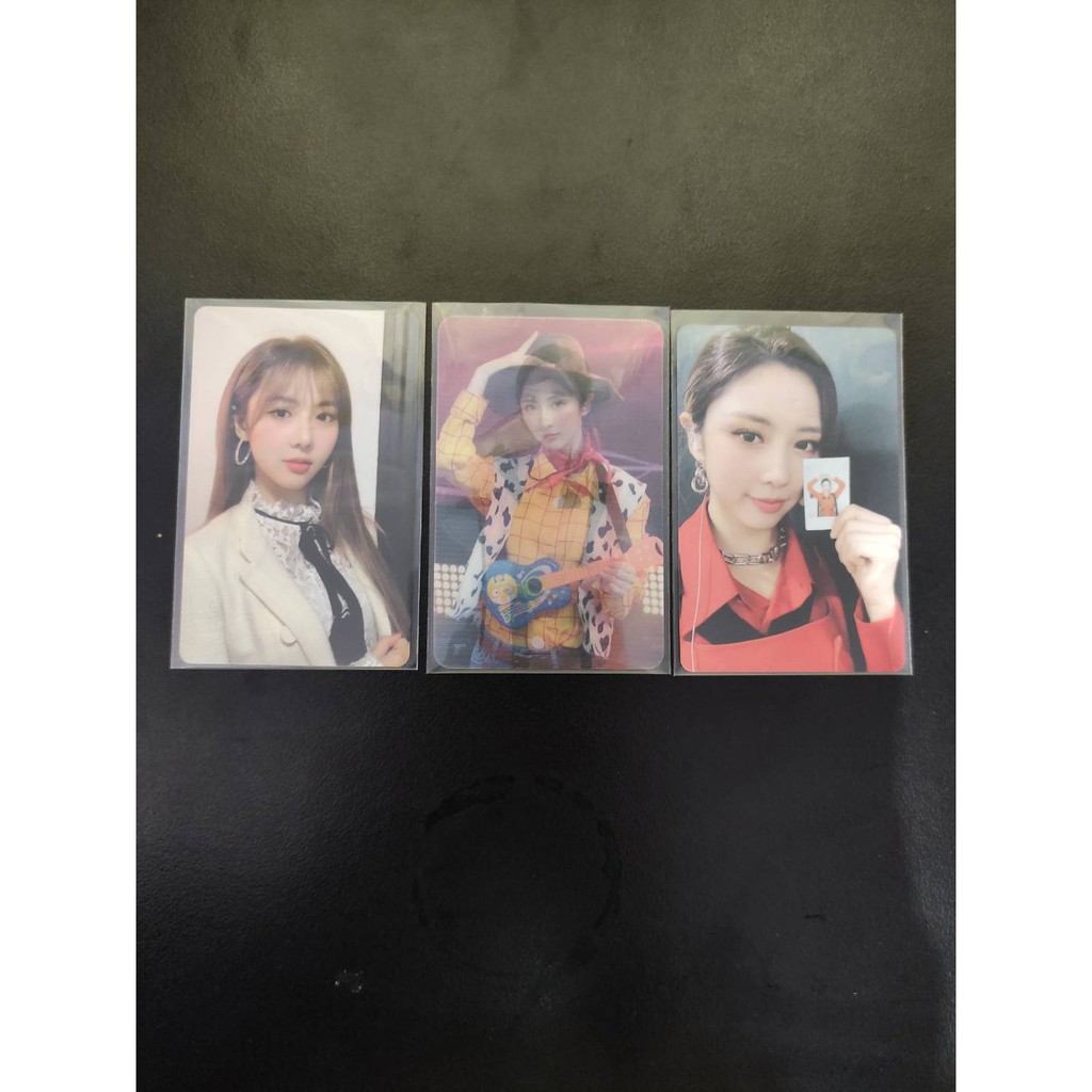 Photocard Yoohyeon Dreamcatcher Seven Spirits Concert Official MD Lenticular Benefit VVIP