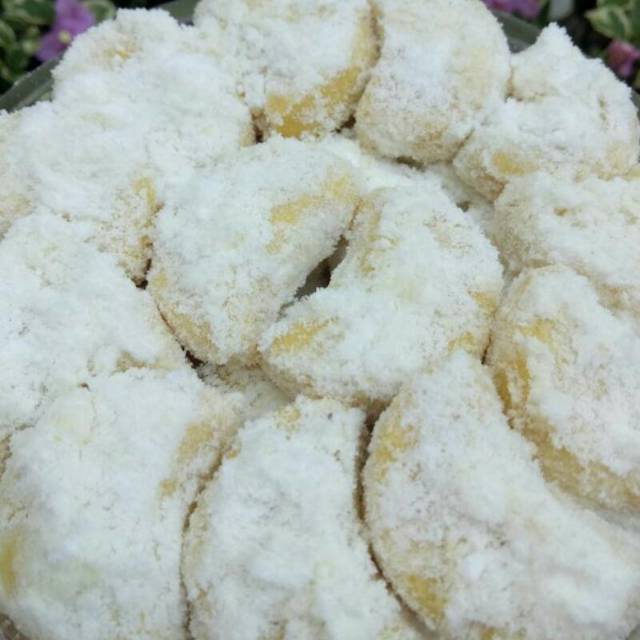 

Kue kering putri salju